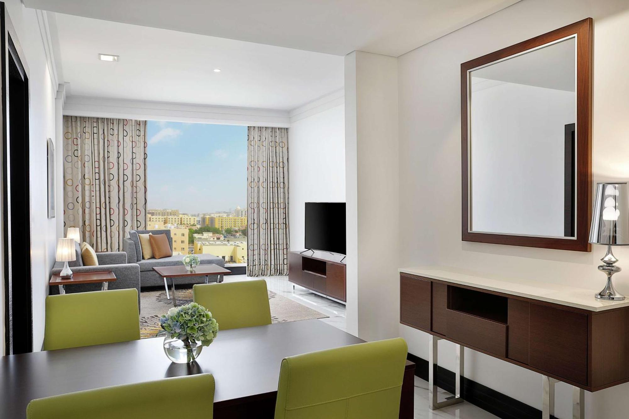 Doubletree By Hilton Doha - Al Sadd Ξενοδοχείο Εξωτερικό φωτογραφία