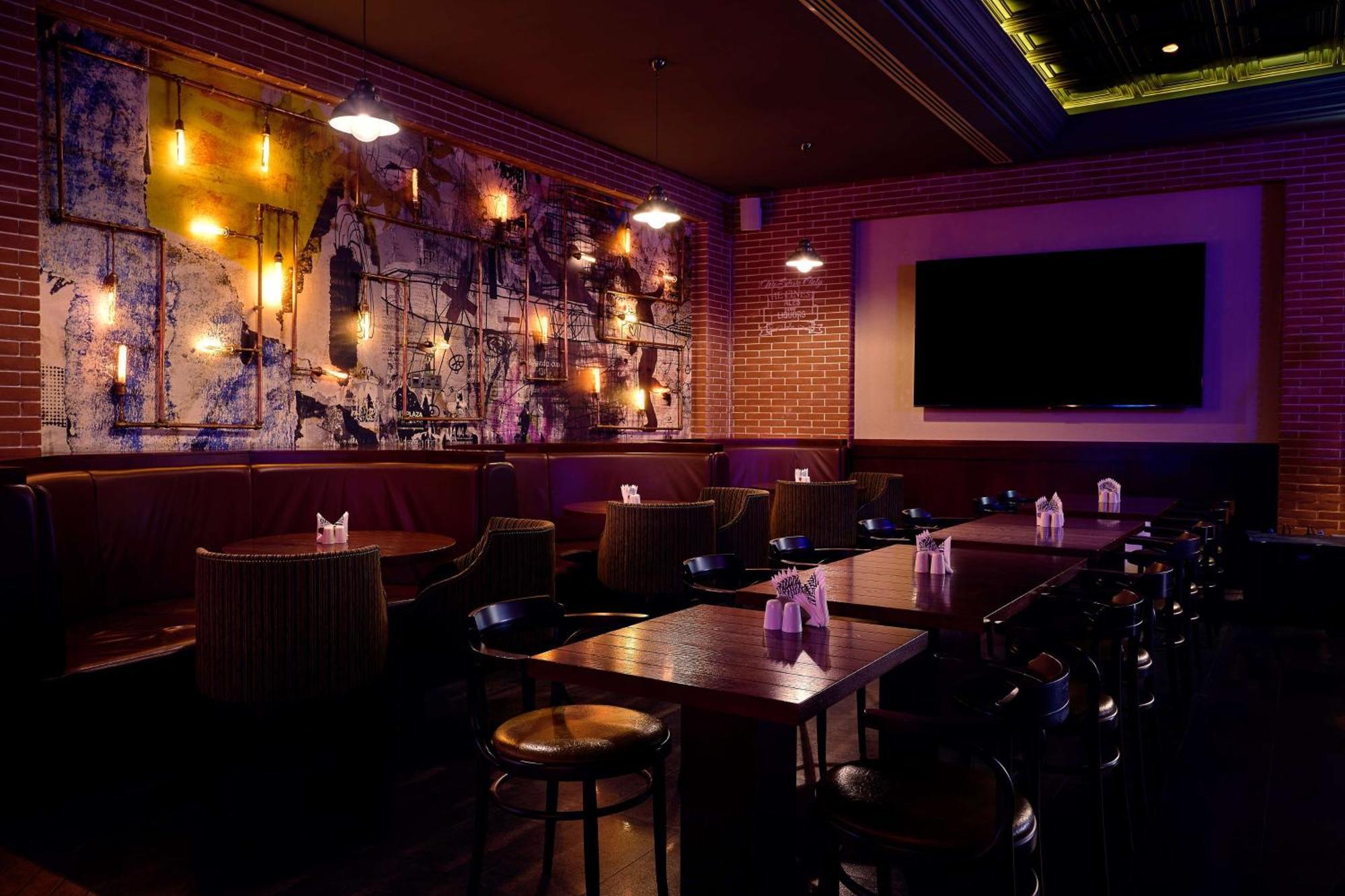 Doubletree By Hilton Doha - Al Sadd Ξενοδοχείο Εξωτερικό φωτογραφία The interior of the restaurant